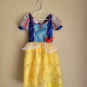 Size 4-6x Snow White Costume